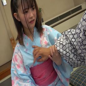 FC2-PPV-4869329（紬希ゆら）《147cm》妻に内緒で英語担当の男はゆらと旅行へ。背伸びをしたゆらは30コ以上年上の男を誘惑し、やがて男の精子で満たしていく…♡2/3